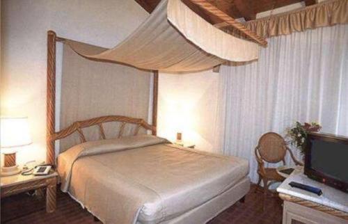Hotel Villa Isabela SantʼAngelo Εξωτερικό φωτογραφία