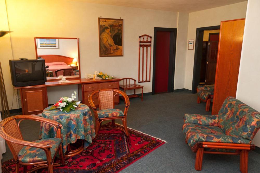 Hotel Villa Isabela SantʼAngelo Εξωτερικό φωτογραφία